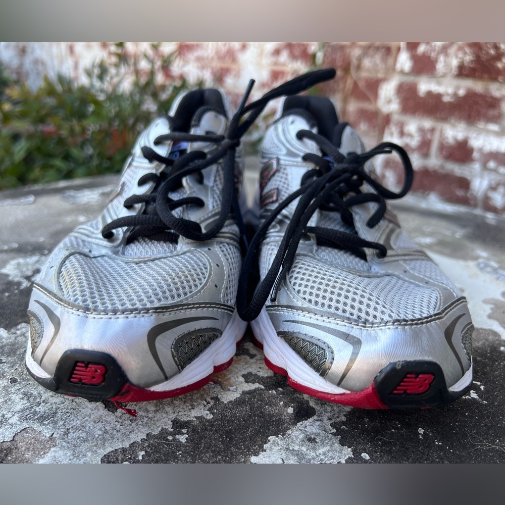 New Balance Men MR580SBR Cushioned Running Shoe Silver Red USA Made Size 10 - Picture 3 of 14